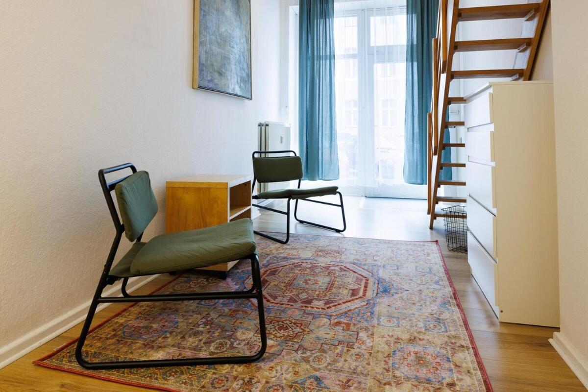 Charming In Shared In Berlin-kreuzberg Apartment *