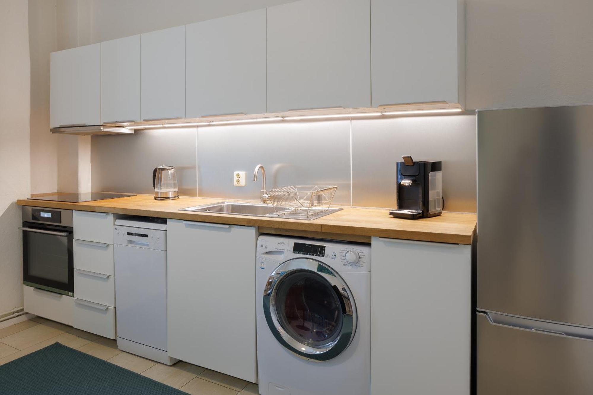 Charming In Shared In Berlin-kreuzberg Apartment Berlin