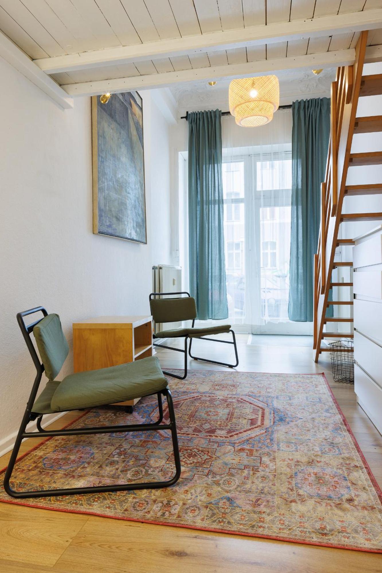 Charming In Shared In Berlin-kreuzberg Apartment *